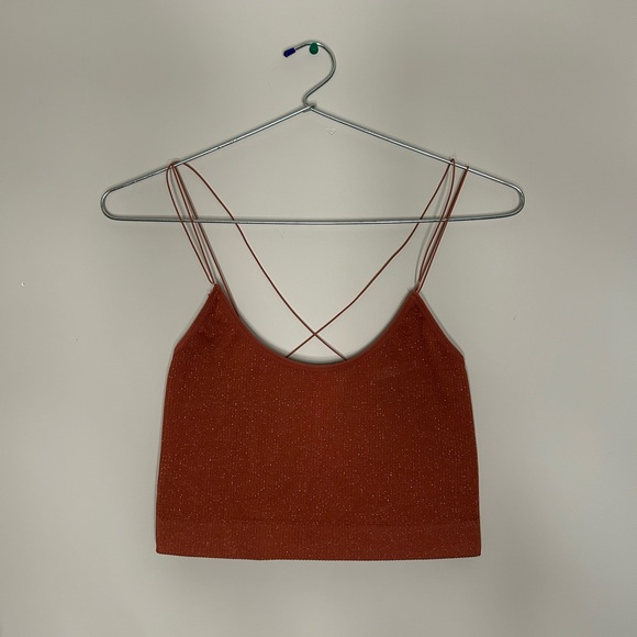 Cute Thin Strap Ribbed Crop Top - Picture 3 of 8